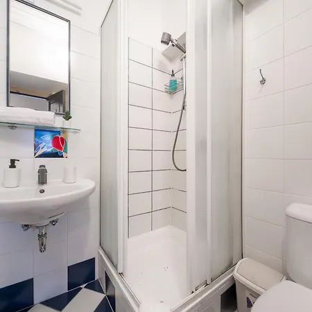 Capital's Old Town Gem Apartamento