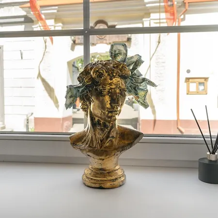 Appartement Capital's Old Town Gem